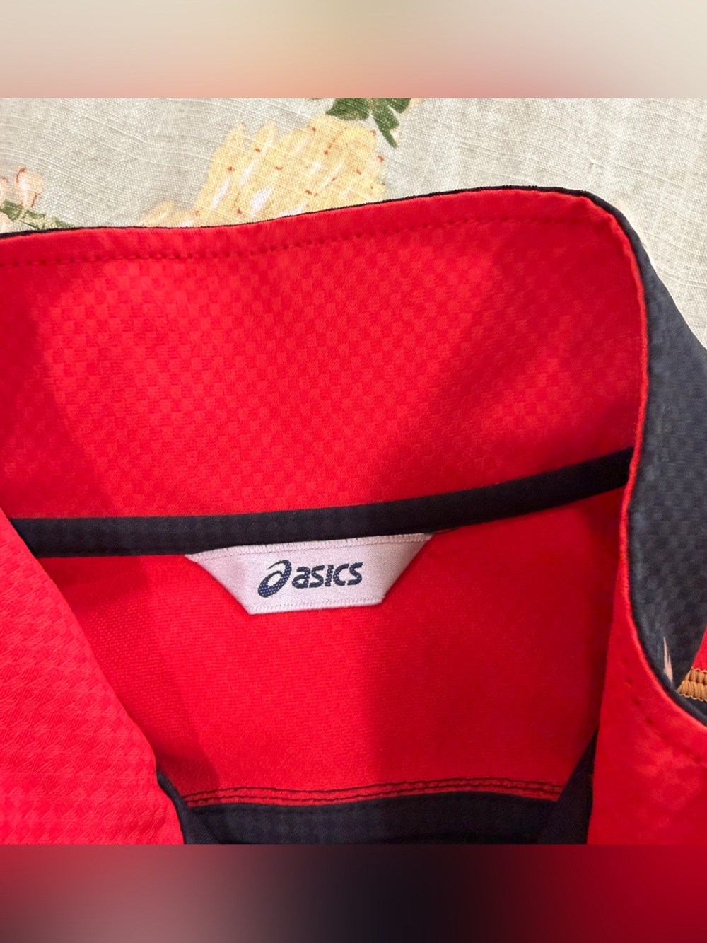 Asics jacket - Picture 12 of 12